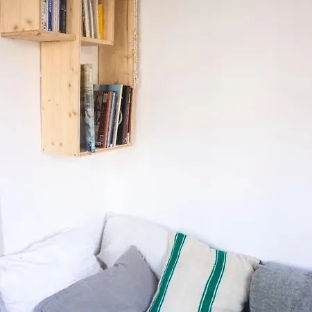 Super Studio With Mezzanine Near Montmartre Apartament Paryż