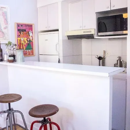 Super Studio With Mezzanine Near Montmartre Paryż