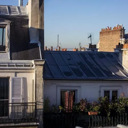 Super Studio With Mezzanine Near Montmartre